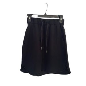 Black lululemon skirt